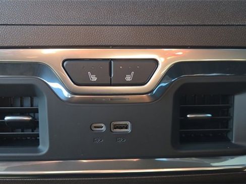 New 2026 GMC Sierra 1500 SLT w/ SLT Premium Package image 30