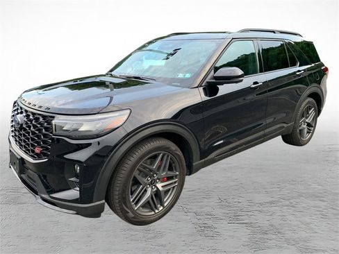 Used 2025 Ford Explorer ST w/ Sun And Sound Package AWD/4WD image 6