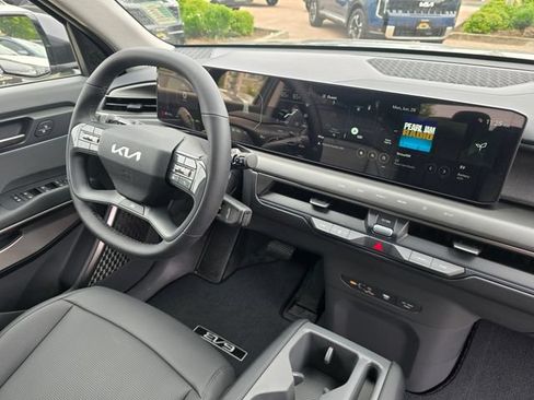 New 2026 Kia EV9 Light RWD image 9