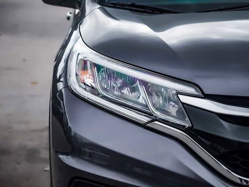 Used 2016 Honda CR-V LX image 9