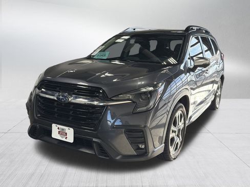 Used 2023 Subaru Ascent Limited w/ Technology Package image 3