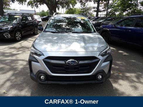 Used 2024 Subaru Outback Premium AWD/4WD image 3