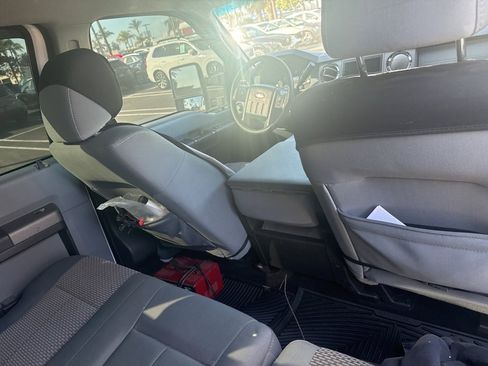 Used 2011 Ford F250 XLT w/ XLT Interior Pkg image 45