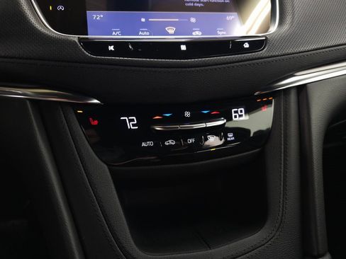 Used 2020 Cadillac XT5 Luxury image 29