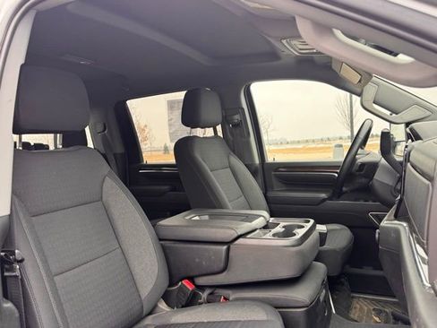 Used 2024 Chevrolet Silverado 3500 LT w/ Safety Package image 21