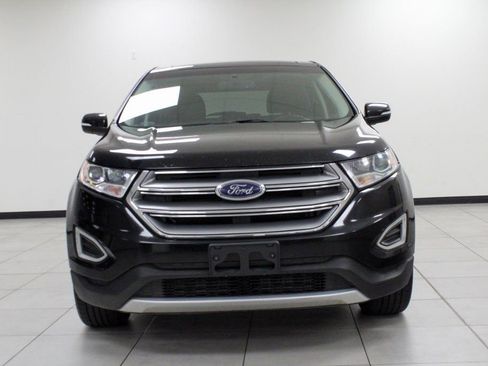 Used 2018 Ford Edge Titanium w/ Technology Package image 4