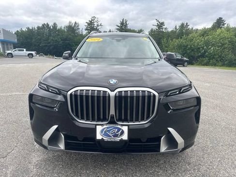 Used 2024 BMW X7 xDrive40i w/ Premium Package AWD/4WD image 2