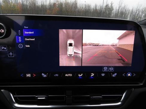 New 2026 Chevrolet Equinox EV LT image 19