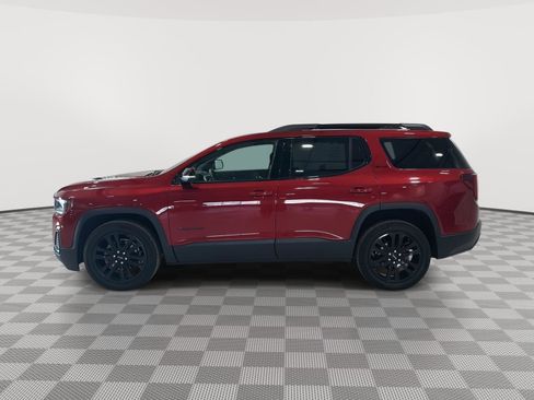 Used 2023 GMC Acadia SLE w/ Driver Convenience Package image 2