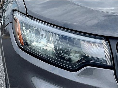 Used 2022 Jeep Compass Altitude image 30