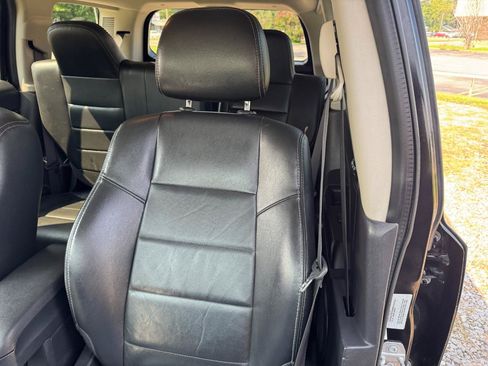 Used 2016 Jeep Patriot High Altitude FWD image 22
