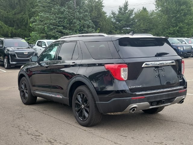 Used 2021 Ford Explorer Limited w/ Equipment Group 301A AWD/4WD image 4