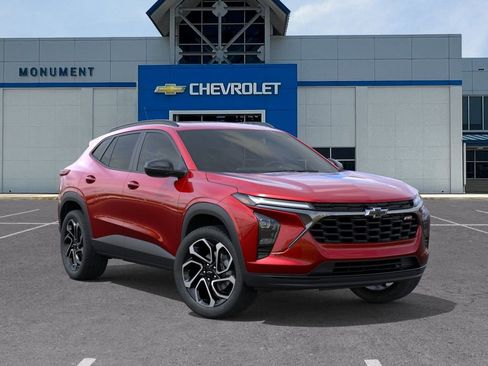 New 2026 Chevrolet Trax RS w/ Sunroof Package FWD image 7