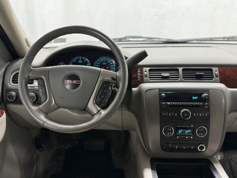 Used 2011 GMC Yukon SLT w/ Regional Value Package image 15