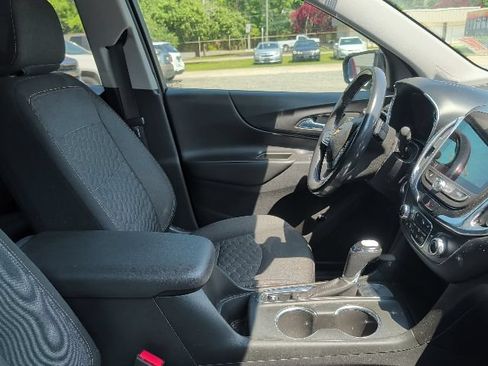 Used 2019 Chevrolet Equinox LT w/ Sun & Navigation Package FWD image 5