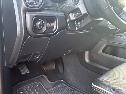 Used 2022 RAM 2500 Limited image 19