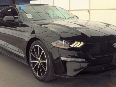 Certified 2022 Ford Mustang Coupe w/ Equipment Group 101A image 2