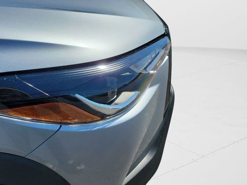 Used 2022 Toyota Corolla Cross L image 9