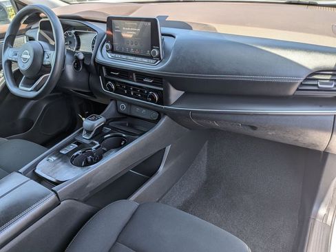 Used 2023 Nissan Rogue S FWD image 24