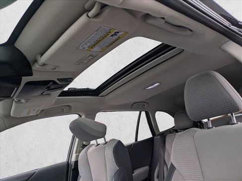 Used 2023 Subaru Outback Premium AWD/4WD image 21