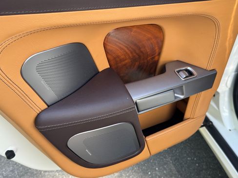 Used 2011 Aston Martin Rapide RWD image 42