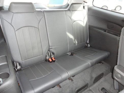 Used 2016 Buick Enclave Leather w/ Enclave Tuscan Edition image 18