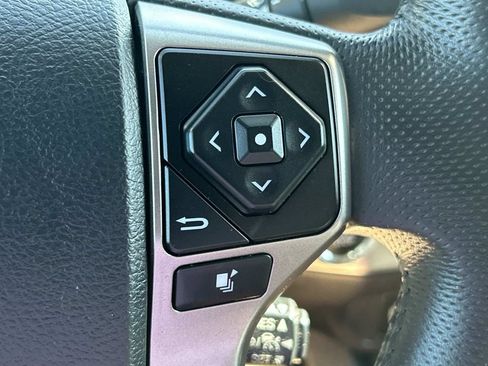 Used 2023 Toyota Tacoma SR5 AWD/4WD image 28