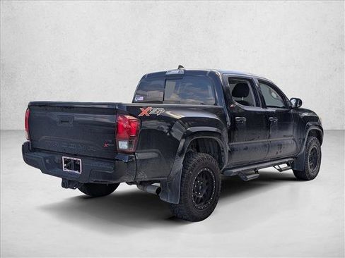Used 2018 Toyota Tacoma SR5 image 4