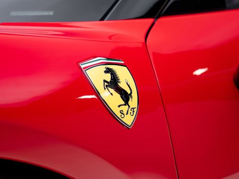 Used 2023 Ferrari 296 GTS image 27