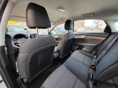 Used 2023 Kia Forte LXS image 24