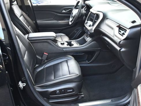 Used 2021 GMC Acadia Denali w/ Denali Technology Package FWD image 47