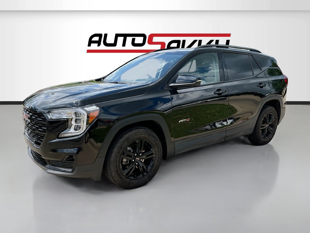 Used 2024 GMC Terrain AT4 AWD/4WD image 3