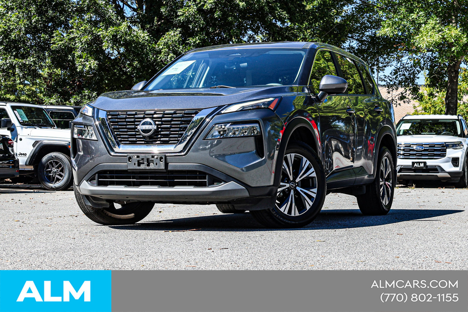 Used 2023 Nissan Rogue SV FWD image 2