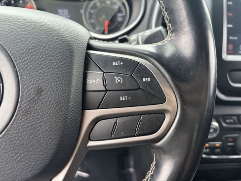 Used 2021 Jeep Cherokee Latitude Lux 80th Anniv w/ Quick Order Package 26U 80TH AWD/4WD image 26
