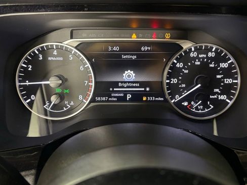 Used 2023 Nissan Pathfinder SL image 22