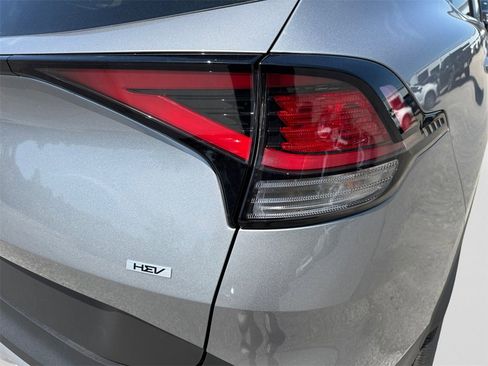 New 2025 Kia Sportage LX image 19