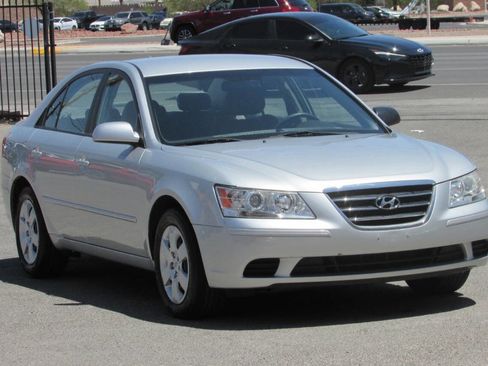 Used 2009 Hyundai Sonata GLS image 1