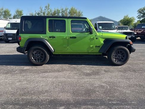 Used 2025 Jeep Wrangler Unlimited Sport AWD/4WD image 7