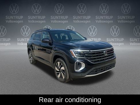 Used 2025 Volkswagen Atlas SE FWD image 9