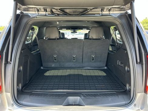 Used 2022 GMC Yukon XL SLT w/ SLT Luxury Package AWD/4WD image 26