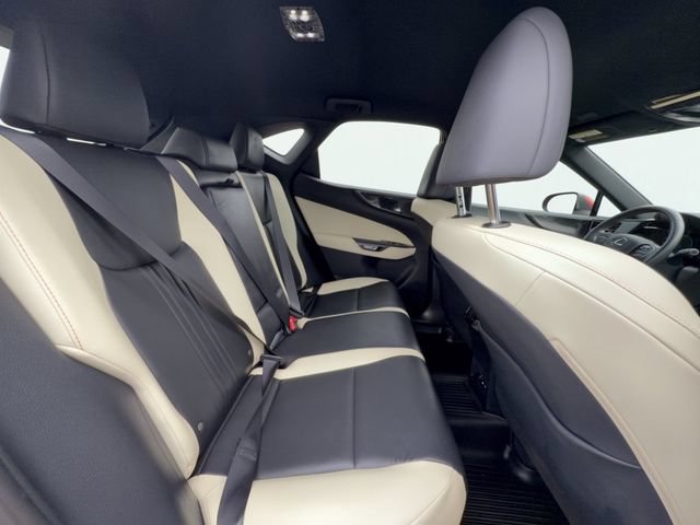 Used 2024 Lexus NX 250 FWD w/ Towing Package (2000 Lbs) image 29