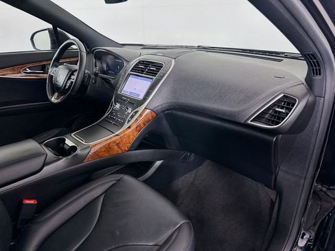 Used 2020 Lincoln Nautilus Reserve image 31