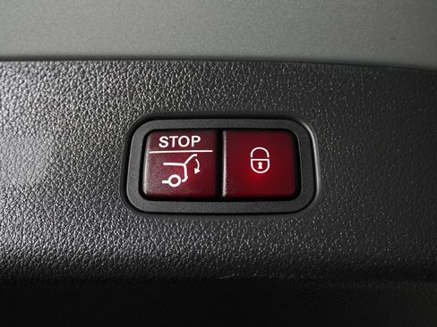 Used 2024 Mercedes-Benz GLC 43 AMG 4MATIC image 12