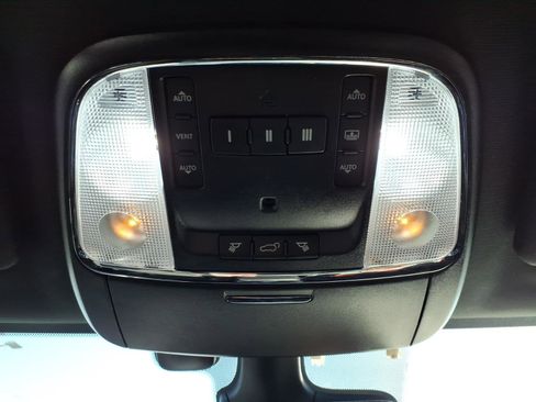 Certified 2019 Jeep Grand Cherokee High Altitude image 18