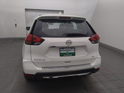 Used 2017 Nissan Rogue S AWD/4WD image 6