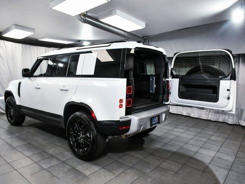 Used 2025 Land Rover Defender 110 S image 65