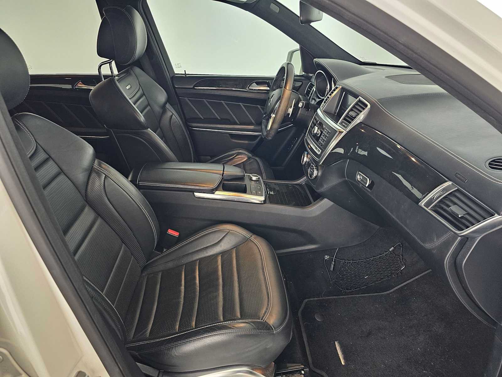 Used 2015 Mercedes-Benz GL 63 AMG 4MATIC image 10