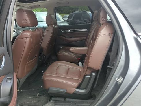 Used 2018 Buick Enclave Avenir w/ Avenir Technology Package AWD/4WD image 5