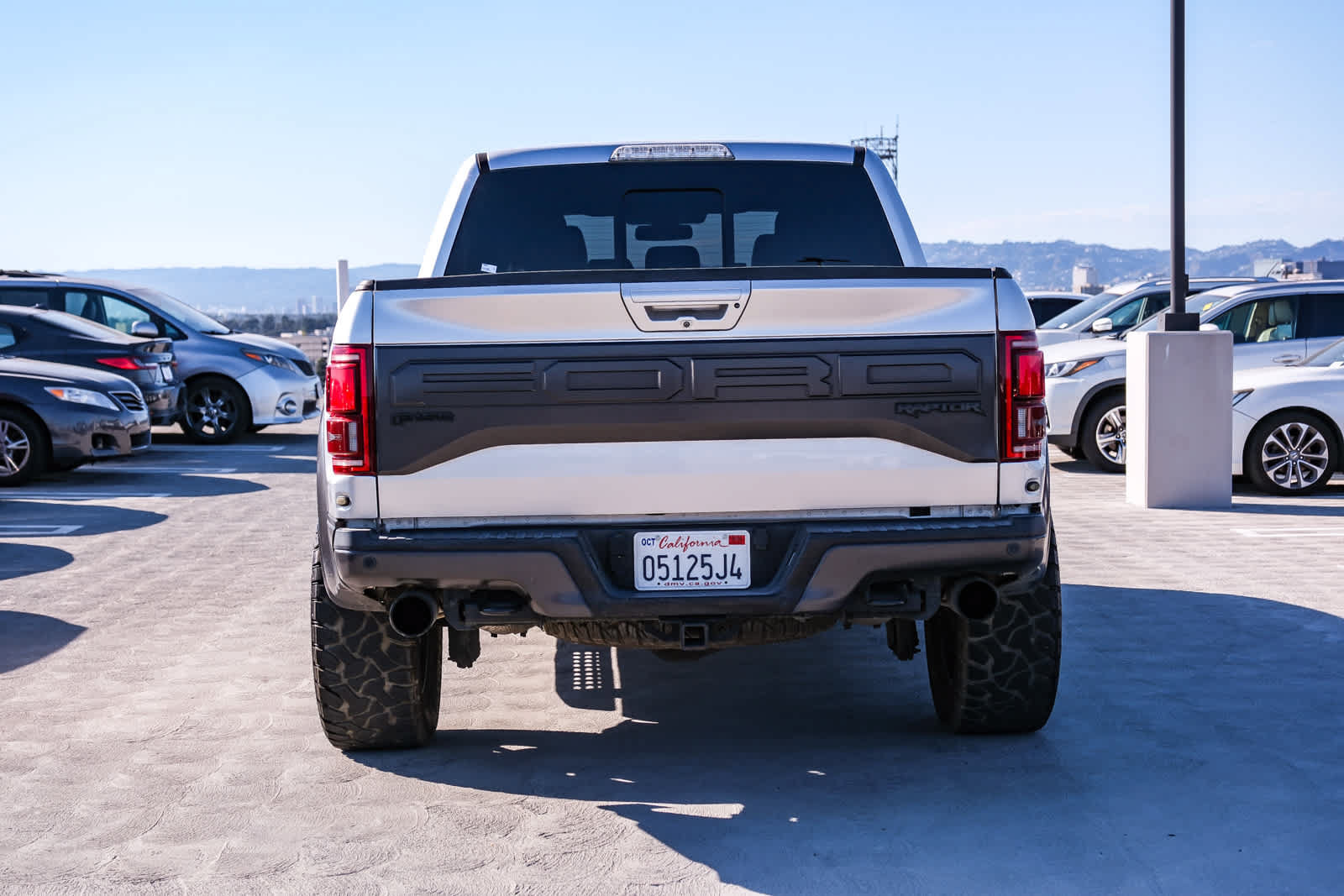 Used 2017 Ford F150 Raptor w/ Equipment Group 802A Luxury AWD/4WD image 5