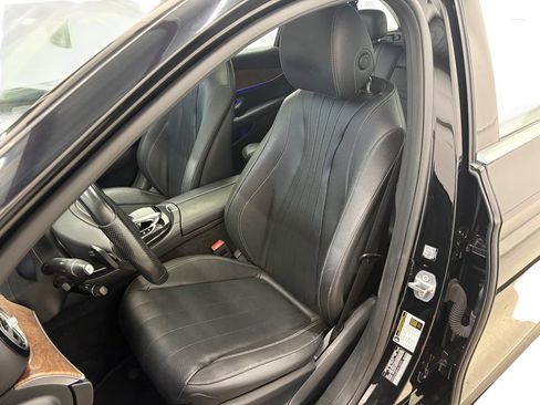 Used 2017 Mercedes-Benz E 400 4MATIC Wagon image 11